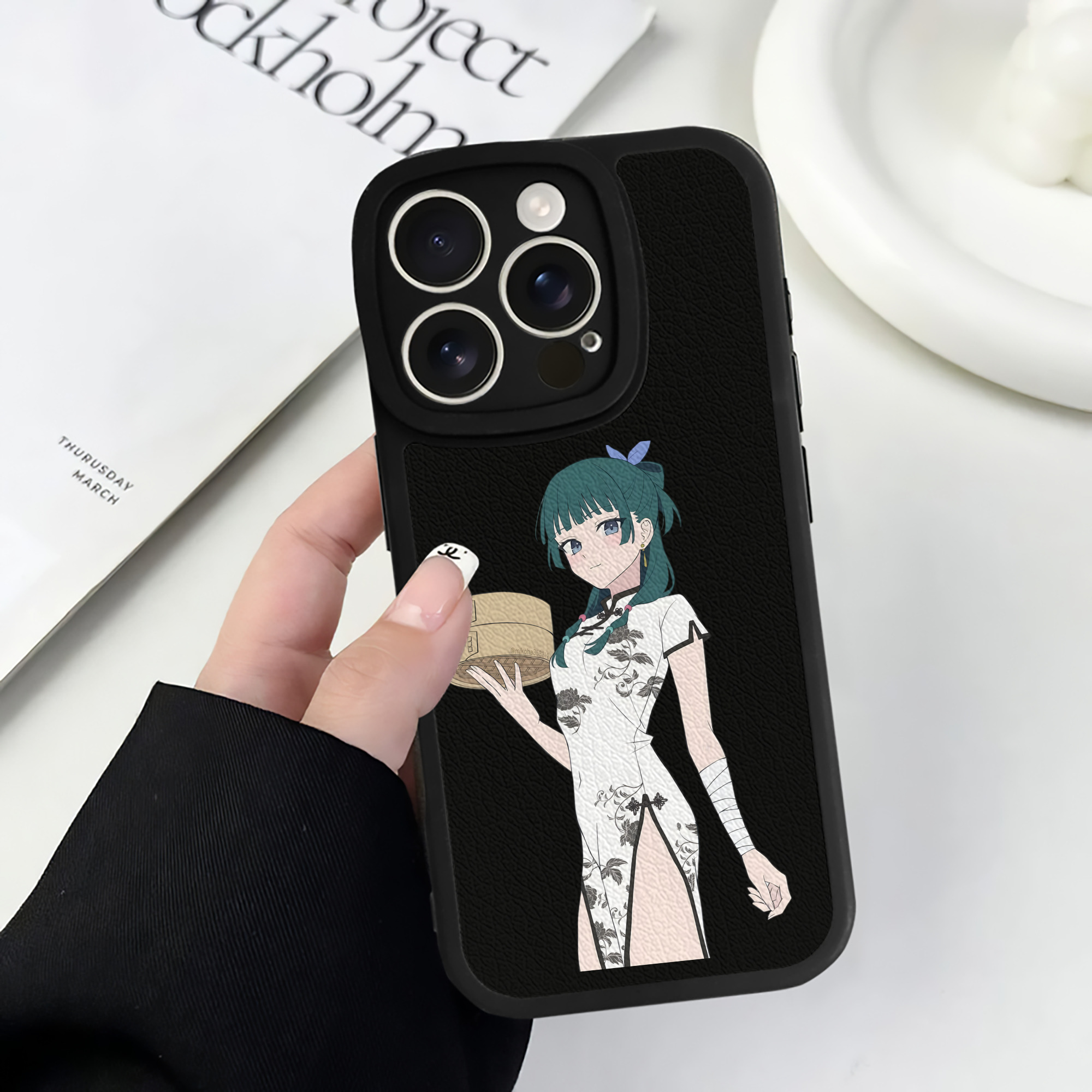薬屋のひとりごと The Apothecary Diaries 【iPhone 16シリーズ対応】シリコンスマホケース（レザー調） 材質：シリコン